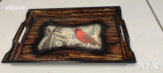 Стар дървен поднос