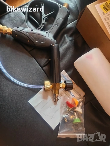 Пистолет за пяна за водоструйка, 1 литър, регулируем накрайник за пяна, 1/4 инча+5 накрайника , снимка 8 - Парочистачки и Водоструйки - 53434868