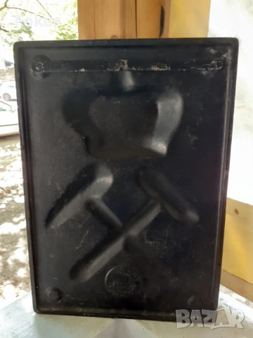 Страхотно чугунено пано с корона табела 10кг. релефно, снимка 7 - Антикварни и старинни предмети - 53469904