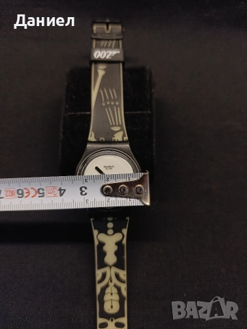 Часовник Swatch James Bond 007, снимка 7 - Антикварни и старинни предмети - 53239047