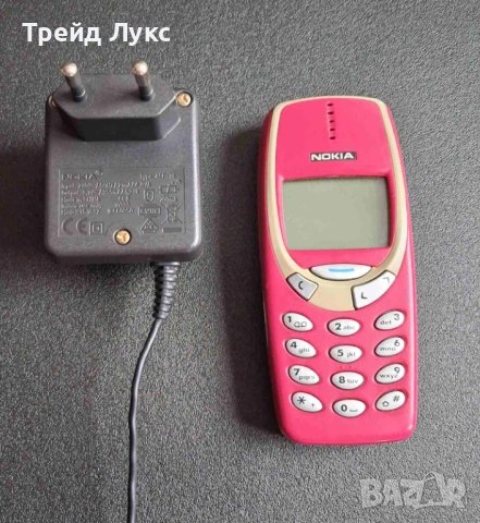 Nokia 3310 без Батерия с Оригинално зарядно и Много панели