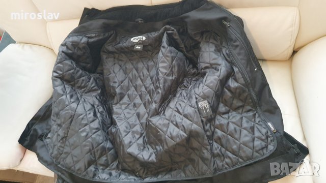 Продавам много запазено яке за мотор на марката jopa размер М, снимка 2 - Спортни дрехи, екипи - 41410594