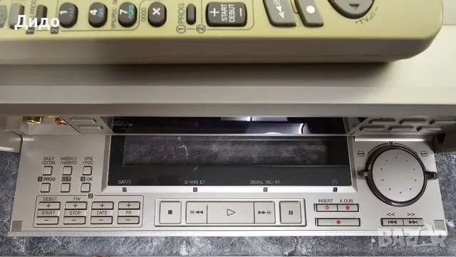 Едно изключително запазено бижу! Негово величество, знаменитият JVC HR-S9700EU , снимка 8 - Плейъри, домашно кино, прожектори - 55830849