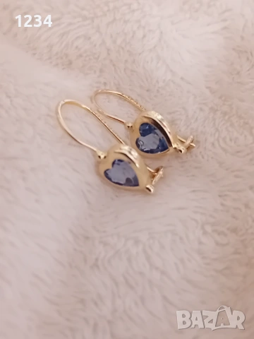 Златни обеци с аквамарини сърца