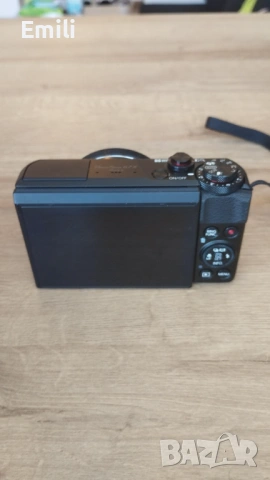 Фотоапарат Canon PowerShot G7 X Mark II, 20.1MP, Black с  калъф, снимка 2 - Фотоапарати - 53193895