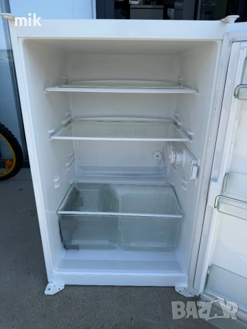 Малък хладилник за вграждане Миеле - Miele, снимка 2 - Хладилници - 53703643