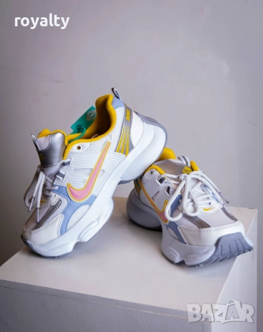 Nike Дамски Маратонки , снимка 2 - Маратонки - 52885986