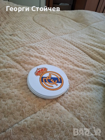 Продавам кутия за дискове 