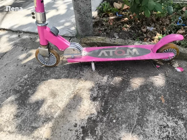 Тротинетка Atom сгъваема със степенка, снимка 6 - Детски велосипеди, триколки и коли - 55978165