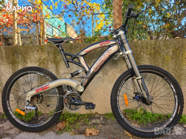 Мекица 26цола Двукоронна вилка, дискови спирачки 27 скорости Cross