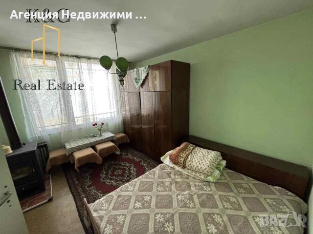 Двустаен апартамент на среден етаж в ж.к " Орел " , снимка 3 - Апартаменти - 51259766