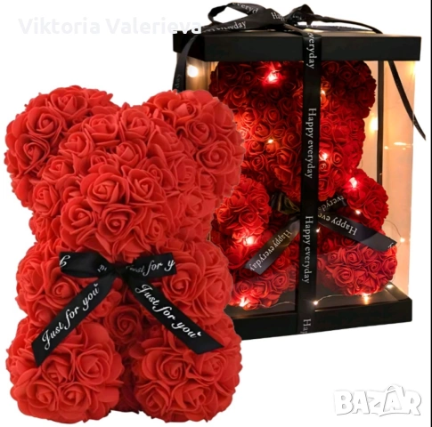 Плюшено мече с LED рози - подарък за мама, момиче, баба - комплект вечни рози 25 см.