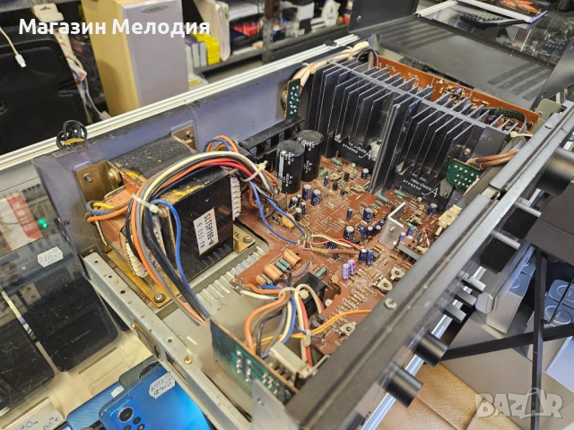 Усилвател Technics SU-V4A Усилвателя е с проблем - няма звук! Продава се за части или ремонт., снимка 7 - Ресийвъри, усилватели, смесителни пултове - 52321761