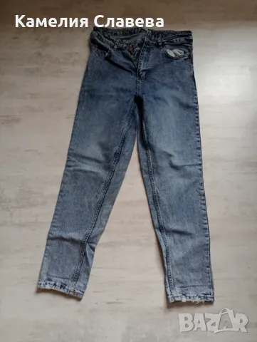 Продавам дамски дънки 