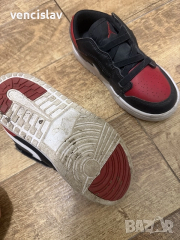 Детски Jordan 30 номер, снимка 3 - Детски маратонки - 56383086