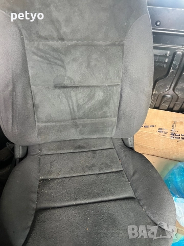 Седалки за А3 две врати алкантара