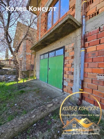 Двуетажна къща град Симеоновград, снимка 2 - Къщи - 53830693