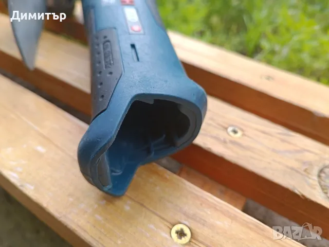 Bosch GSC 10.8 V-LI тяло на акумулаторна ножица за ламарина, снимка 5 - Други инструменти - 49922276