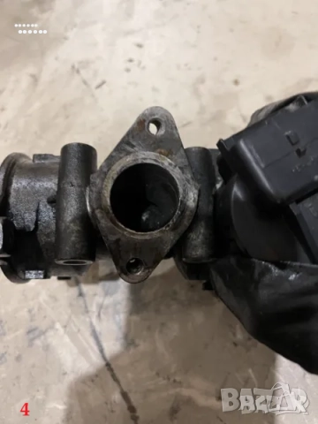 Части двигателен отсек - Форд Мондео (Ford Mondeo) МК4 - 2.0/1.8 TDCI - част 4, снимка 4 - Части - 51786507