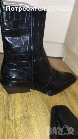 Боти с животински мотив