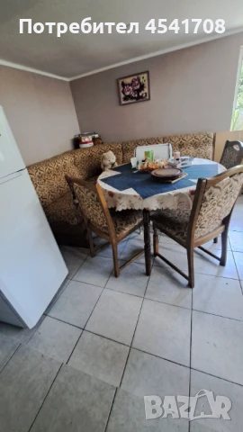 Кухненски ъгъл-комплект 3бр.столове и маса, снимка 1