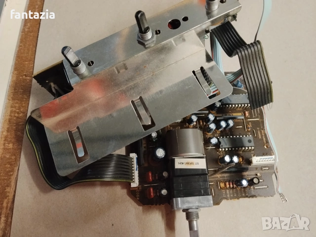 Потенциометри моторизирани 