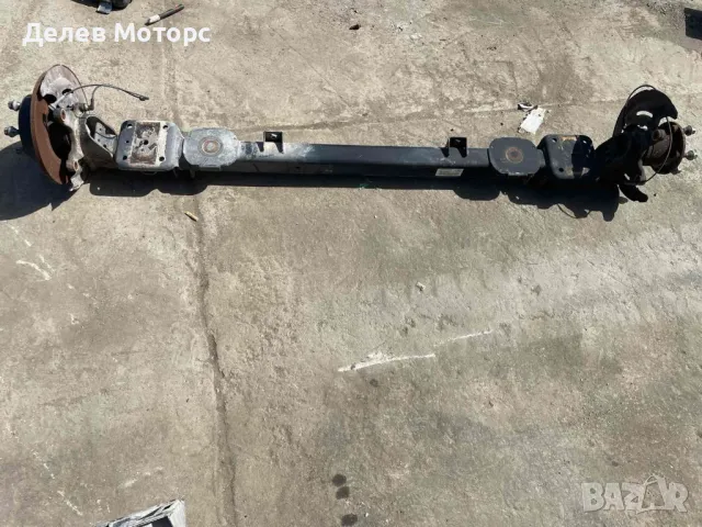 555014991R заден мост с главини от Renault Master 2.3 DCI, 100 ph., engine M9T870, 6 sp. 110 000 km., снимка 2 - Части - 50021184