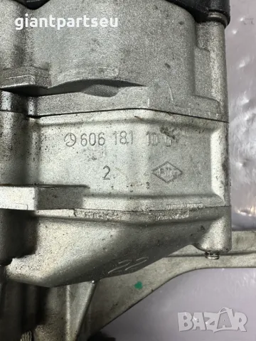 Маслена Помпа за Мерцедес Mercedes-benz W210 6061811001, снимка 2 - Части - 49074470