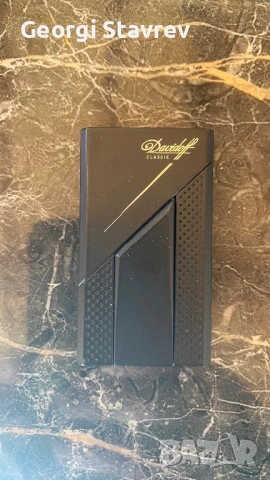 Това е луксозна метална запалка Davidoff Classic в черен цвят. , снимка 2 - Колекции - 53631668
