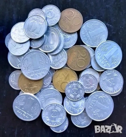 50 броя монети от ГДР