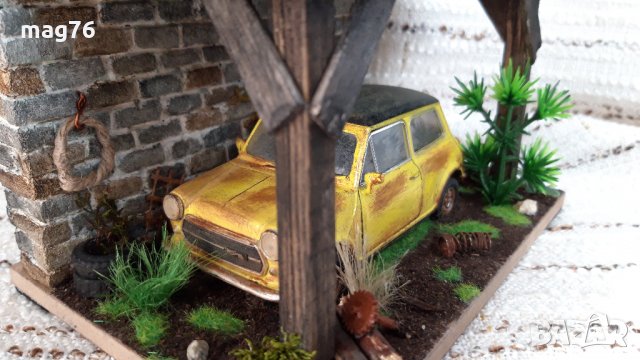 Макет-Diorama wooden shed Diecast 1/34 Мini cooper, снимка 2 - Колекции - 33823154