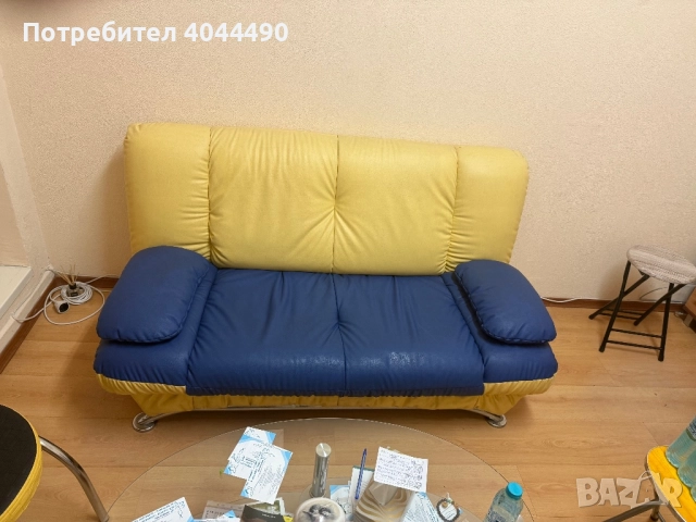 Елегантен кожен диван 