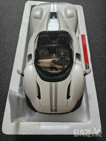 Bburago Ferrari Daytona SP3 1:18 signature series;Ferrari GTO 250 1:24, снимка 4 - Колекции - 53238632