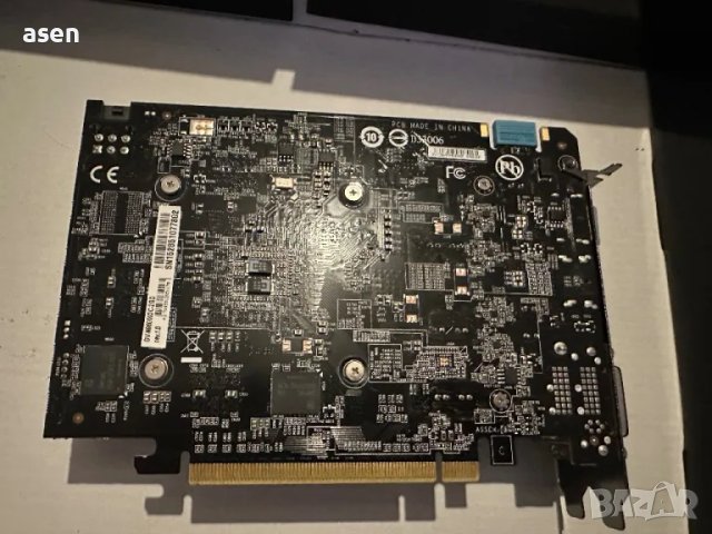 Видео карта GIGABYTE GeForce GTX 960 2GB OC, снимка 2 - Външни хард дискове - 49147413
