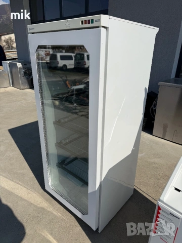 Минусова хладилна витрина Bauknecht 140 см , снимка 4 - Витрини - 53743854