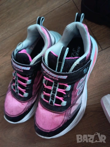 Три чифта 32н. Adidas, Skechers, Reserved , снимка 4 - Детски маратонки - 53563261