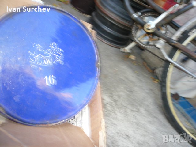 ЕМАЛИРАНА КАНА СЪС КАПАК ЗА ТОПЛА ВОДА ОТ СОЦА 2,5 ЛИТРА, снимка 8 - Антикварни и старинни предмети - 42643527