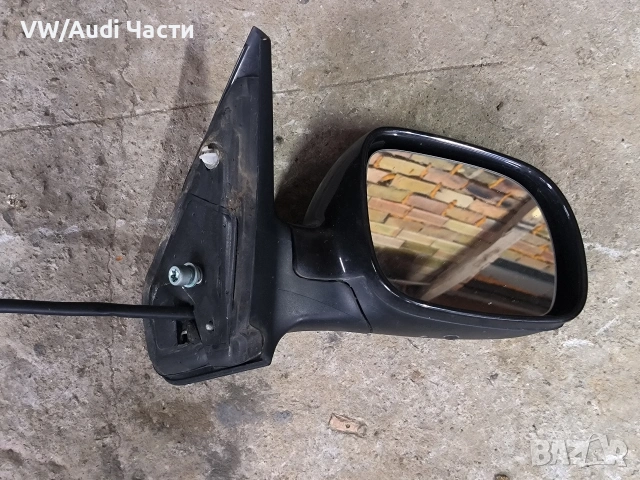 Дясно странично огледало за Голф 4 Бора механично VW Golf 4 Bora , снимка 2 - Части - 53584210