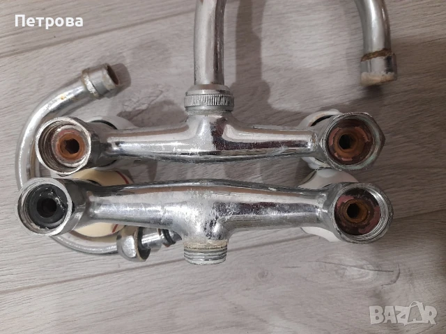 Смесителна батерия за кухня в неясно състояние