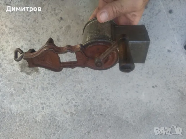 Машинка за мелене, снимка 2 - Други стоки за дома - 47719541