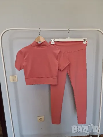 Страхотен дамски сет OYSHO размер XL /L , нов с етикет, снимка 5 - Спортни екипи - 49580211