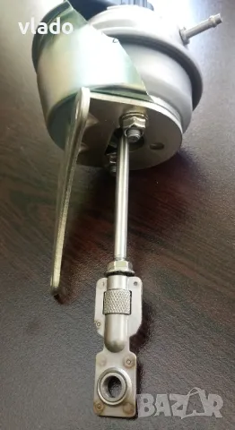 Ел. актуатор на турбото ОЕМ  03G253010A , снимка 4 - Части - 50399731