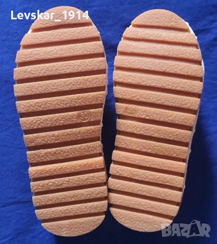 Детски сандалки със заешки ушички в розово, снимка 2 - Детски сандали и чехли - 48092766