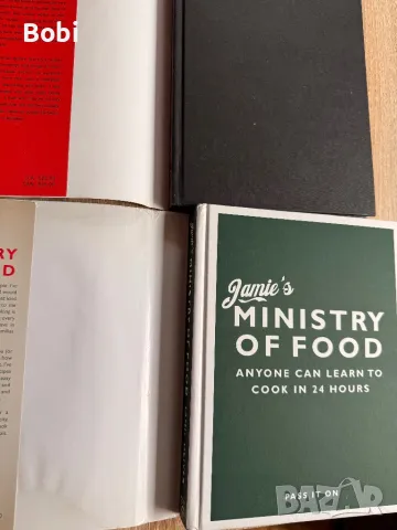 Две готварски книги с твърди корици – Gordon Ramsay и Jamie Oliver – на английски език, снимка 13 - Специализирана литература - 49996620