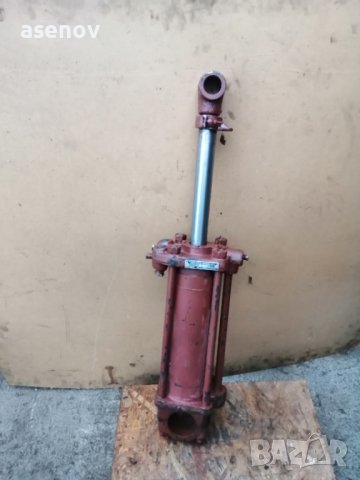Хидравличен цилиндър , снимка 4 - Резервни части за машини - 44506191