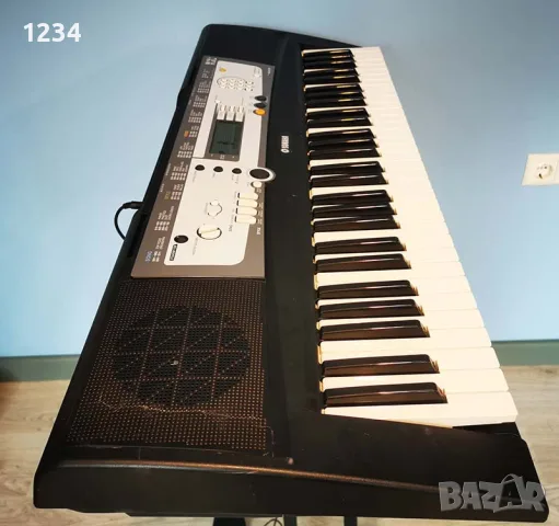 Синтезатор клавир пиано YAMAHA PSR E-213 с 5 октави, снимка 3 - Синтезатори - 55737167