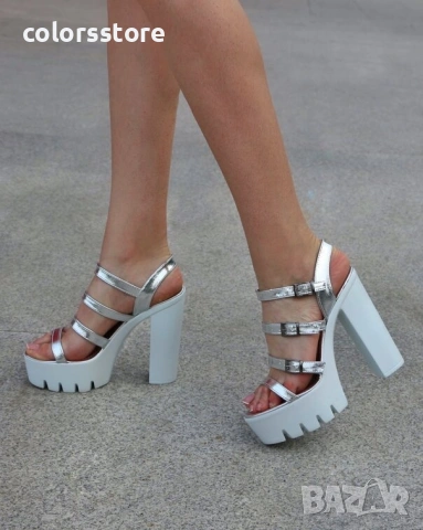 Сандали на ток - сребриста кожа - S630

