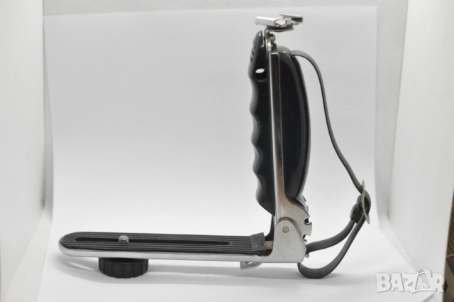 Ръкохватка за камера, снимка 2 - Чанти, стативи, аксесоари - 52468308