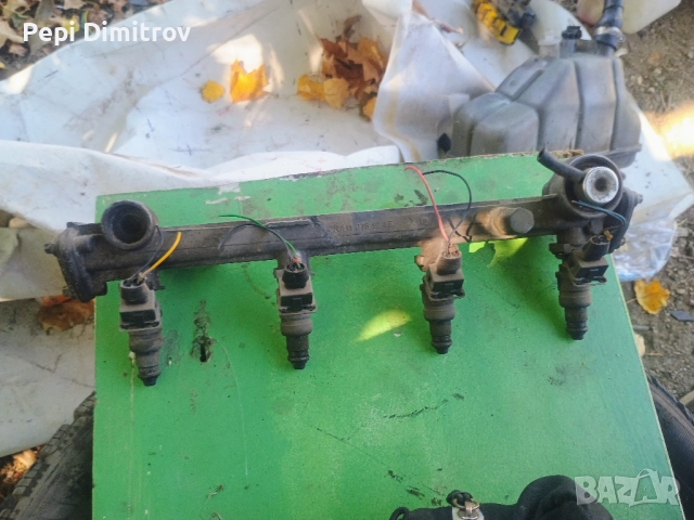 Горивна рейка, дюзи за Mercedes CLK, C-Class, 2.0i, 1997-2002г., R 111 078 10 45, R1110781045, A1110, снимка 3 - Части - 51634601