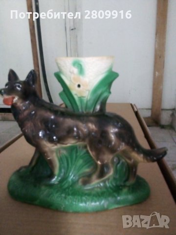 Керамична ваза куче 